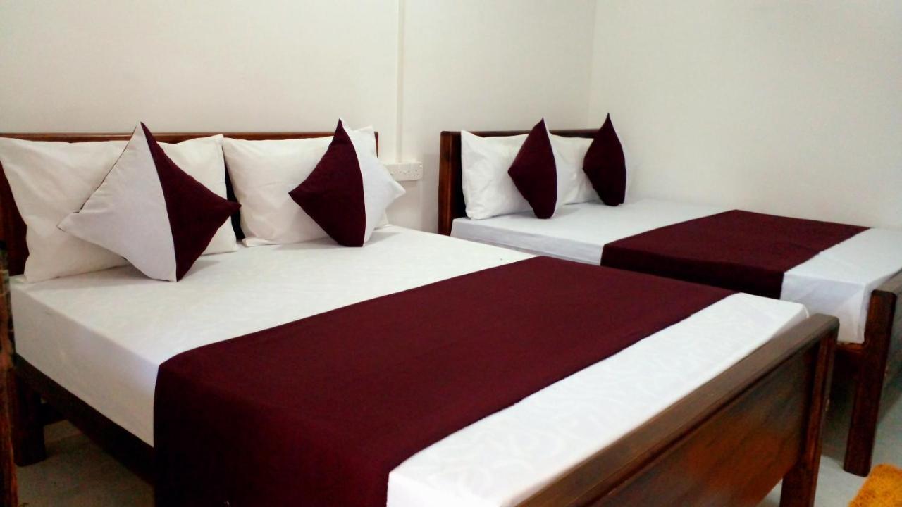 Meegahapokuna Resort Anurâdhapura Extérieur photo